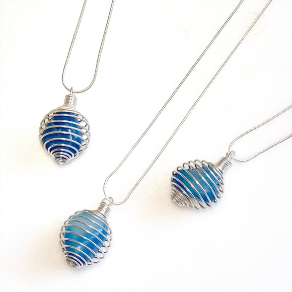 1 Blue Onyx Silver Chain Boinger Necklace - Picture 2 of 3